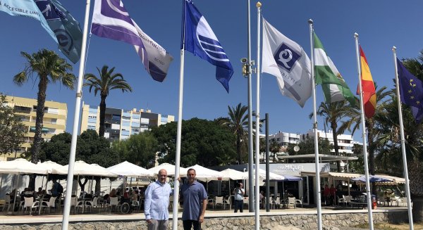 Velez Málaga mantiene el distintivo de bandera azul en 4 de sus playas para 2019
