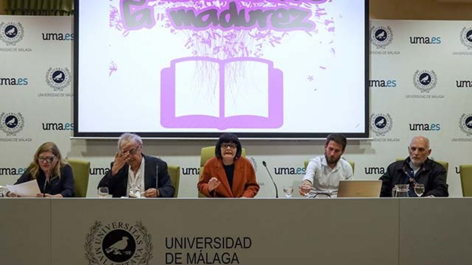 Los poetas Isabel Pérez Montalbán y Antonio Jiménez Millán abren el ciclo literario 'Generación de la Madurez'