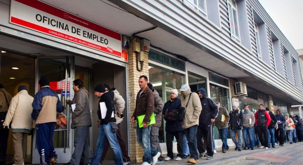 El mes de abril deja 7.120 parados menos en Málaga
