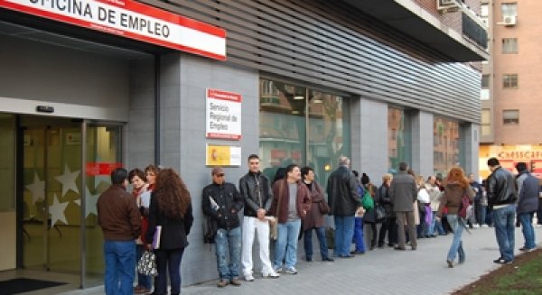 El mes de abril deja 7.120 parados menos en Málaga