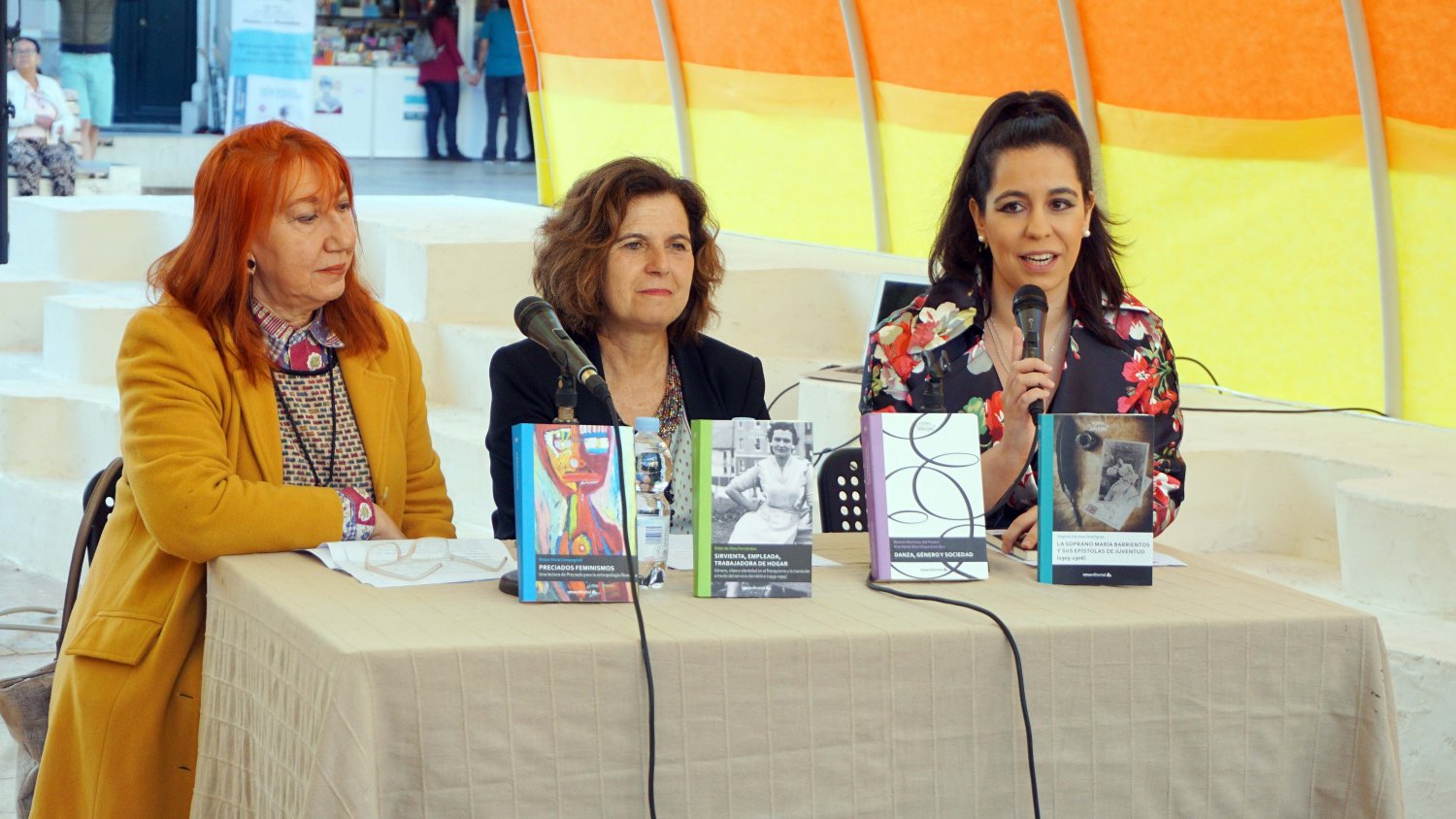 La Universidad de Málaga presenta las novedades de la colección 'Atenea' en la Feria del Libro