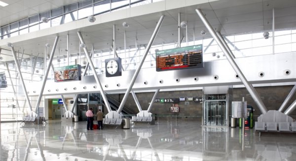 ADIF comienza con las mejoras del sistema de iluminación de la estación de Antequera Santa Ana