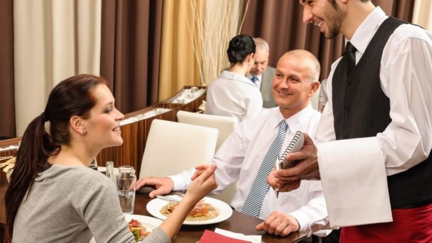 El empleo turístico crece un 9,2% en Andalucía y sitúa la cifra en 381.300 ocupados