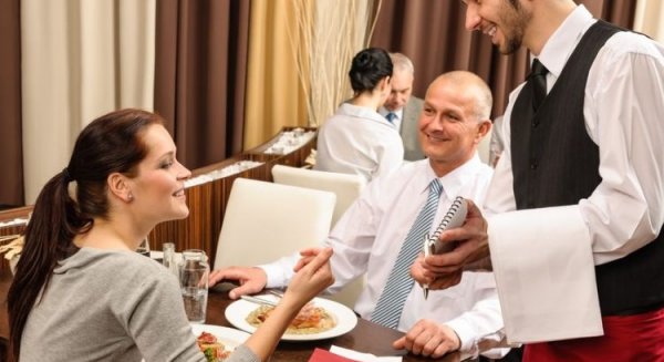 El empleo turístico crece un 9,2% en Andalucía y sitúa la cifra en 381.300 ocupados