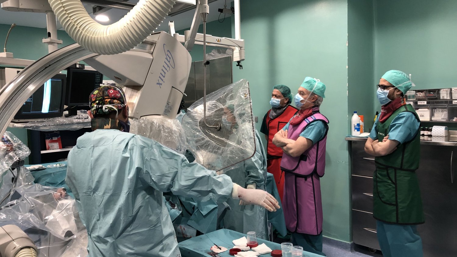 El Hospital Regional de Málaga reúne a expertos para tratar las secuelas de la patología arterial en pacientes con diabetes y arterioesclerosis