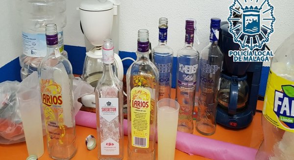 La Policía Local descubre cuatro establecimientos que permitían el consumo de alcohol y cachimbas a menores de edad