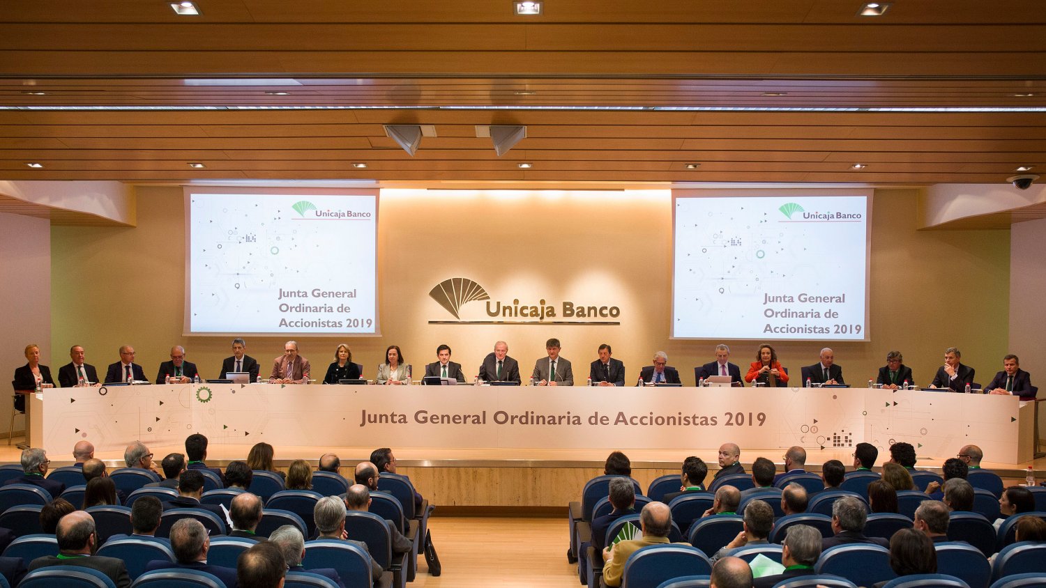 La Junta de Accionistas de Unicaja Banco aprueba las cuentas de 2018 con un aumento del dividendo