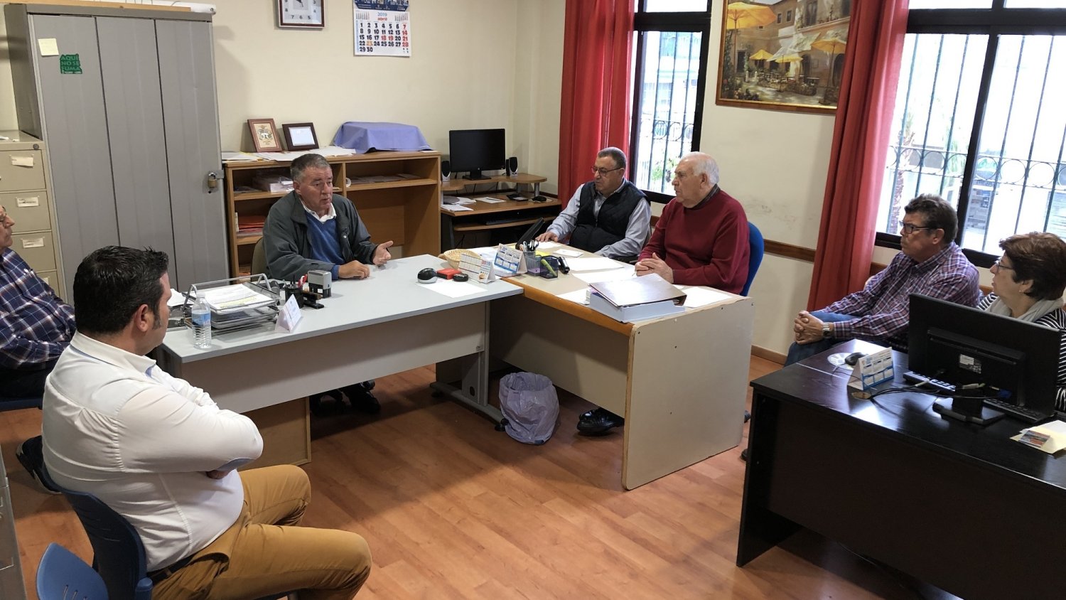 Nozal reitera su compromiso con la Asociación de Mayores de hacer una residencia pública en Las Lagunas