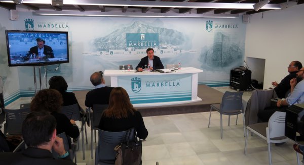 Marbella cede una parcela de 1.880 metros cuadrados a la asociación de autismo Ángel Rivière