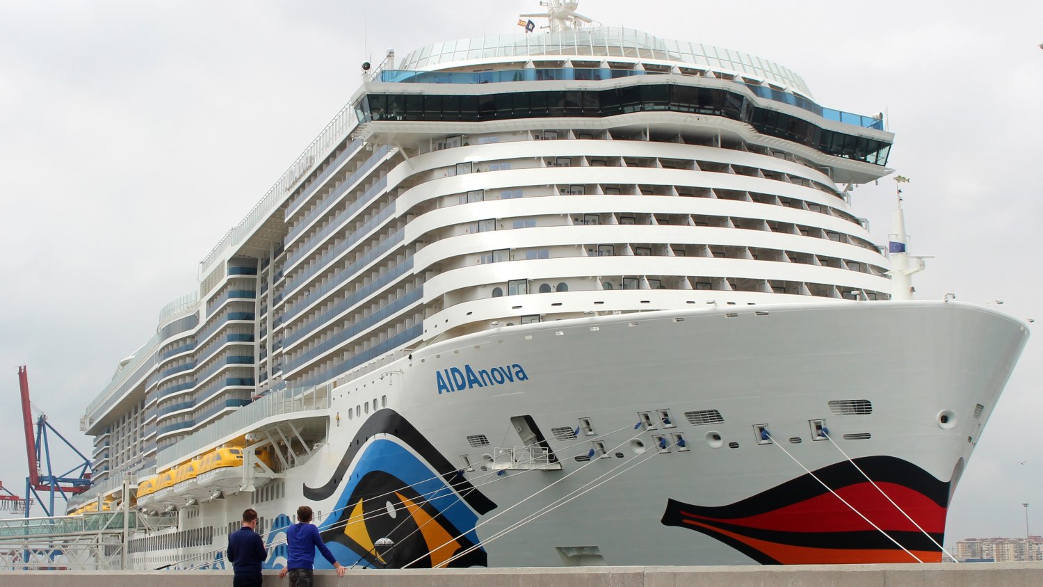 El Buque 'AIDAnova' transporta a 6.553 viajeros y se convierte en el crucero con más pasajeros de 2019