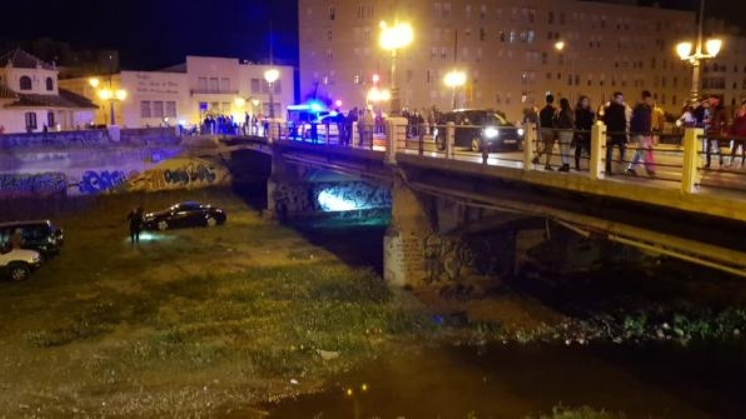La Policía Local detiene a un individuo tras apuñalar a dos jóvenes de 19 años