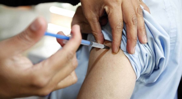 Málaga habilita puntos de vacunación de gripe sin cita