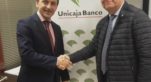 Unicaja Banco apoya un año más a las 22 hermandades de Gloria de Málaga