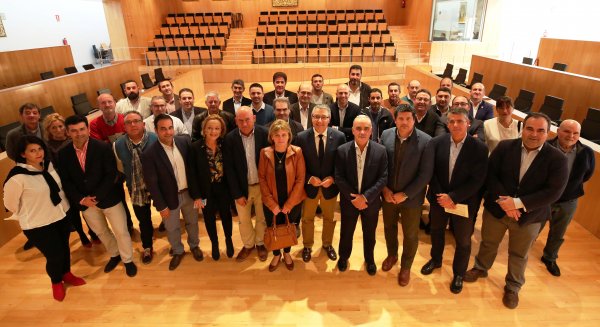 La Diputación renovará 7.000 puntos de luz en 54 municipios para reducir el consumo energético