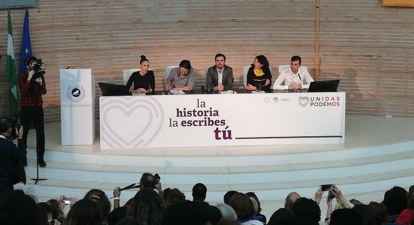 Pablo Iglesias denuncia que las puertas giratorias son las culpables de que no baje el recibo de la luz