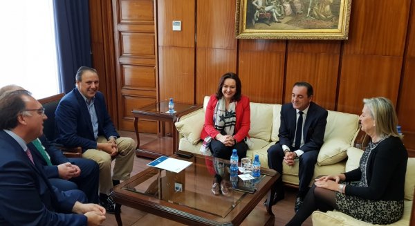 Turismo pretende potenciar el tráfico de visitantes entre Málaga y Melilla con tarifas especiales