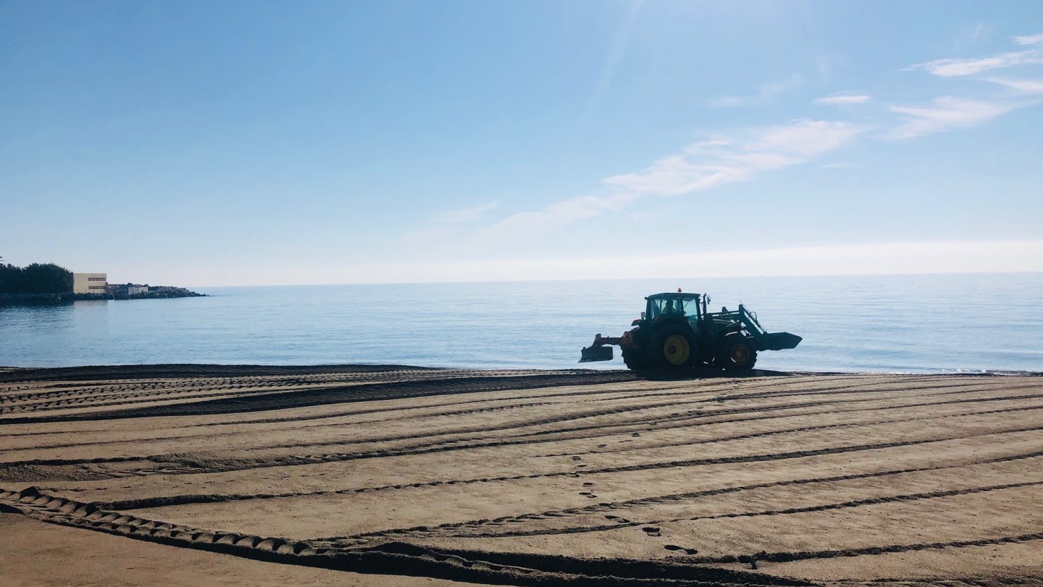 Fuengirola desarrolla un plan para acondicionar sus playas de cara a Semana Santa