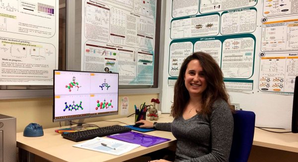 Un estudio analiza las propiedades de materiales orgánicos mediante cálculos computacionales