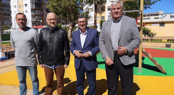 Torre del Mar remodela de manera integral el 'parque Laiza' del conjunto Islas del Sol