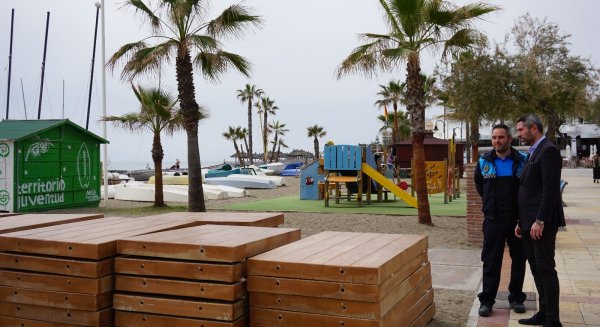 Mijas invierte 100.000 euros en nuevo material para la puesta a punto de sus playas de cara a la temporada alta
