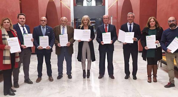 Del Pozo firma  la incorporación de coordinadores para impulsar la digitalización en las aulas