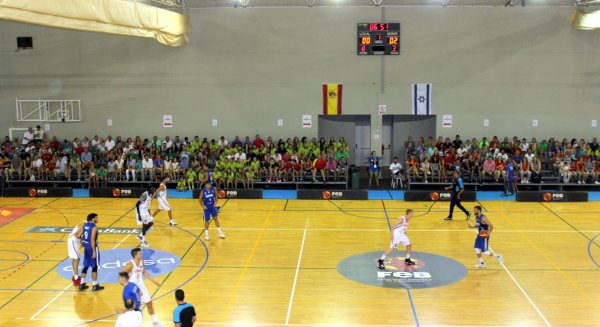 El Ayuntamiento explora ejecutar un plan de eficiencia energética en el pabellon deportivo 'La Lobilla'