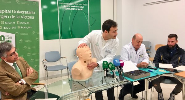 Pacientes sometidos a extirpación de laringue recuperan su voz