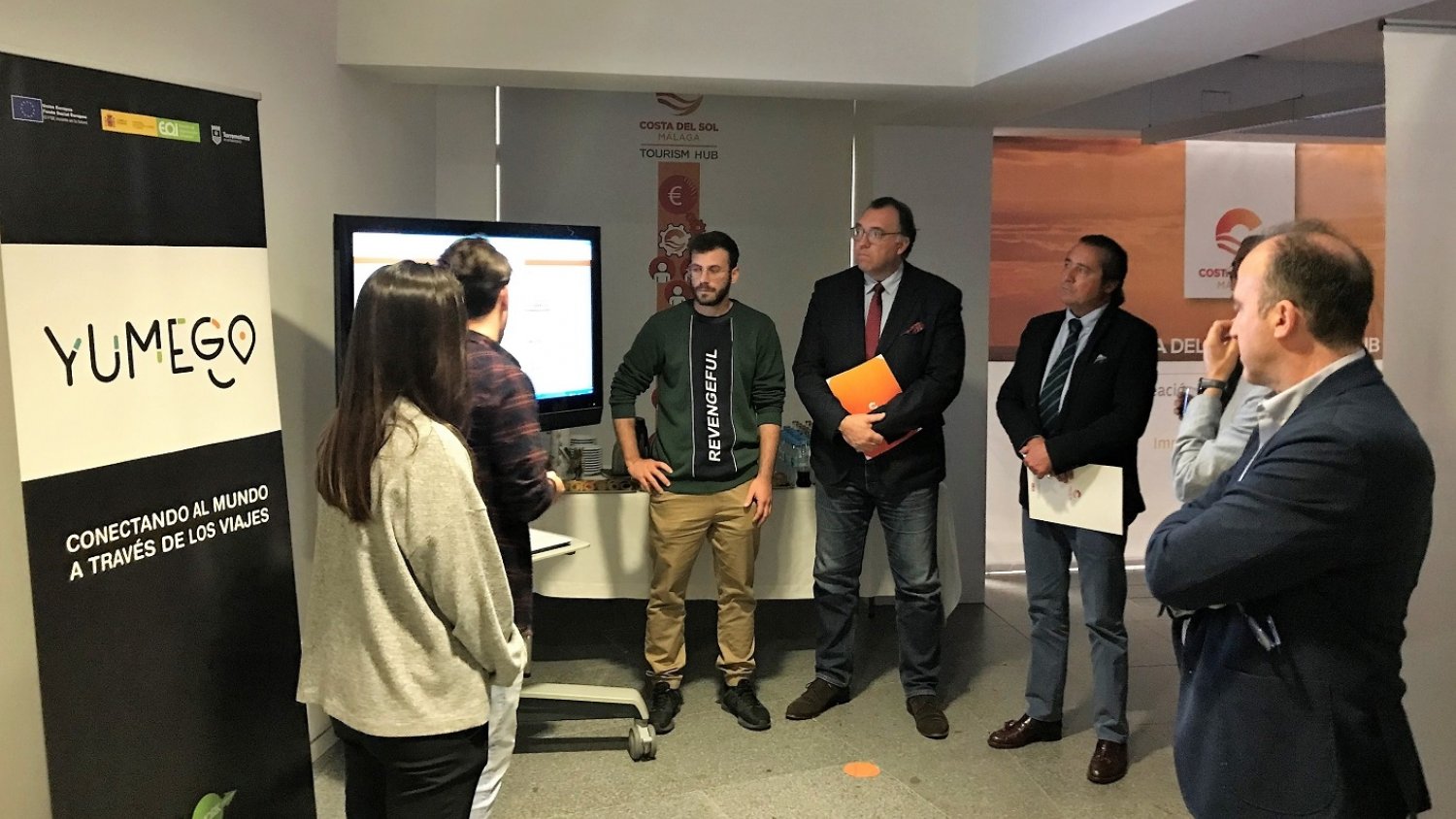 Los participantes en Tourism Hub presentan sus proyectos