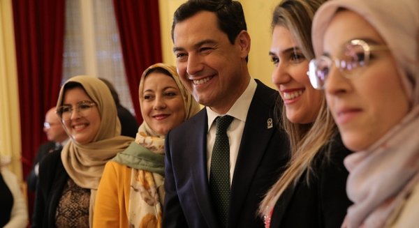 La Junta firma un acuerdo con Melilla para aprovechar las sinergias de ambos territorios