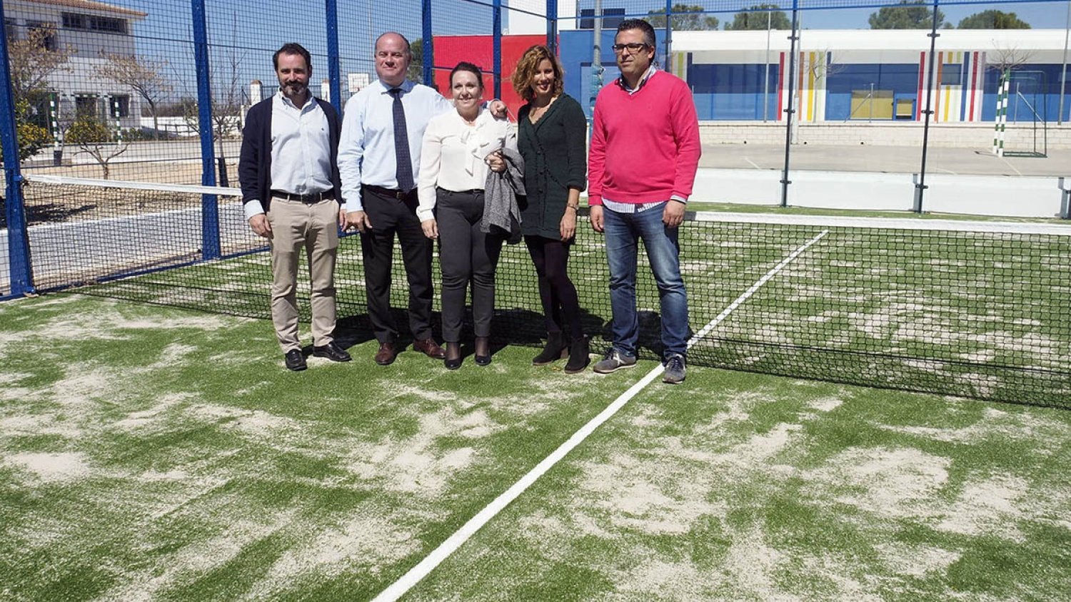Cartaojal cuenta con una nueva pista de padel al servicio de todos sus habitantes