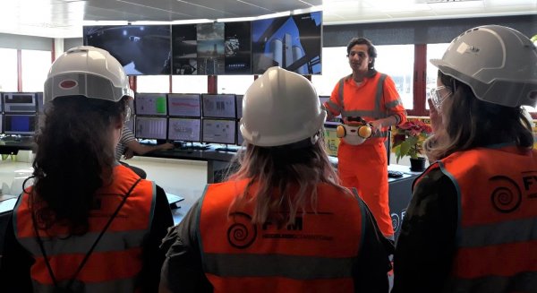 La fábrica de la Araña recibe una jornada formativa dirigida a jóvenes malagueños