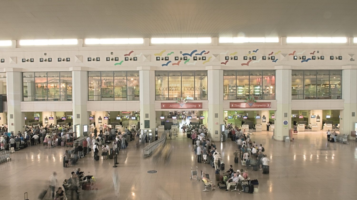 La llegada de pasajeros al aeropuerto crecerá un 3,5% hasta el mes de agosto