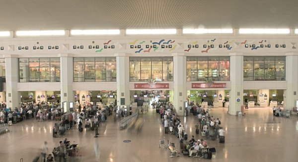 La llegada de pasajeros al aeropuerto crecerá un 3,5% hasta el mes de agosto