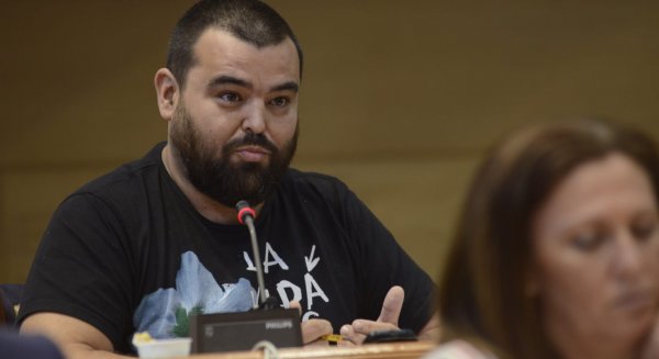 Podemos pide al alcalde que deje de 