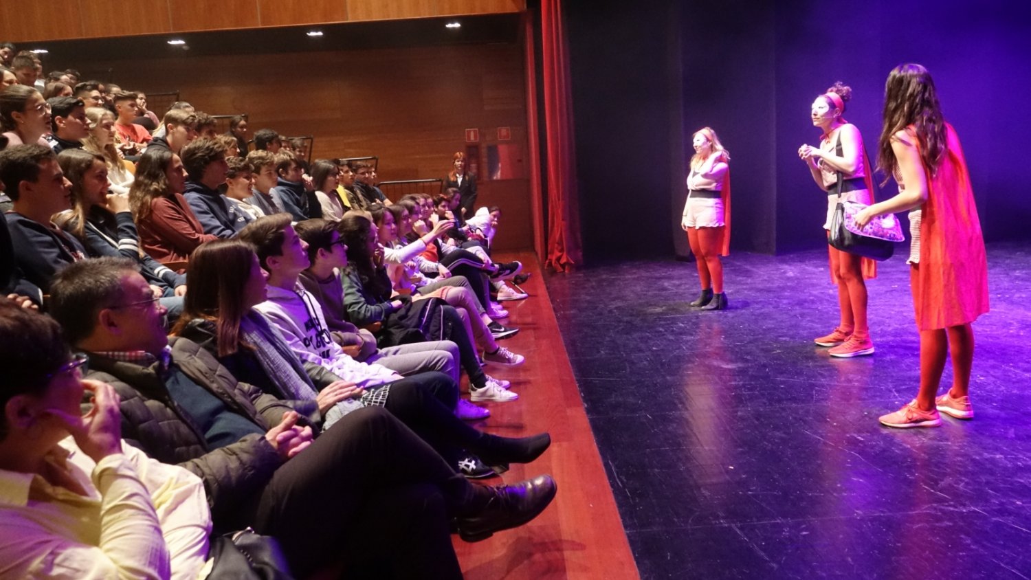 Los programas educativos municipales fomentan la igualdad a través del teatro