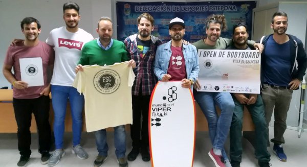 Estepona cuenta con un nuevo club deportivo para la práctica del surf, bodyboard y paddle surf