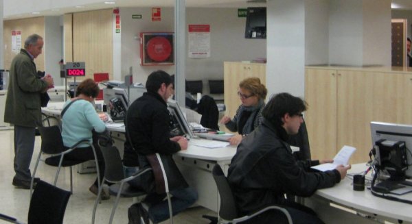 El paro desciende en 449 personas durante el pasado mes de febrero
