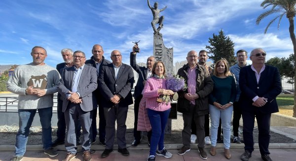Torre del Mar inaugura las instalaciones de su nuevo skate park bajo el nombre de Ignacio Echeverría