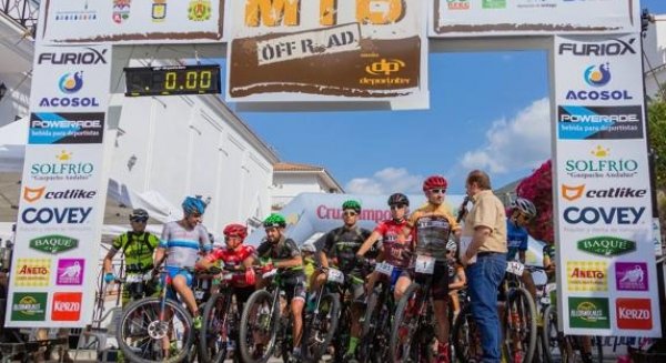 Los ciclistas José Luis Carrasco y María Díaz repiten en la Vuelta a Andalucía MTB