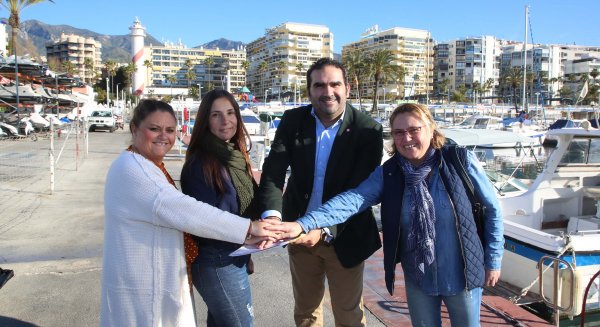 El Puerto Deportivo y la Hermandad Virgen del Carmen suscriben un convenio