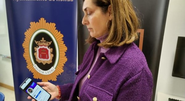 Ronda aumenta los canales de comunicación a través de un nuevo perfil de la Policía Local en Facebook