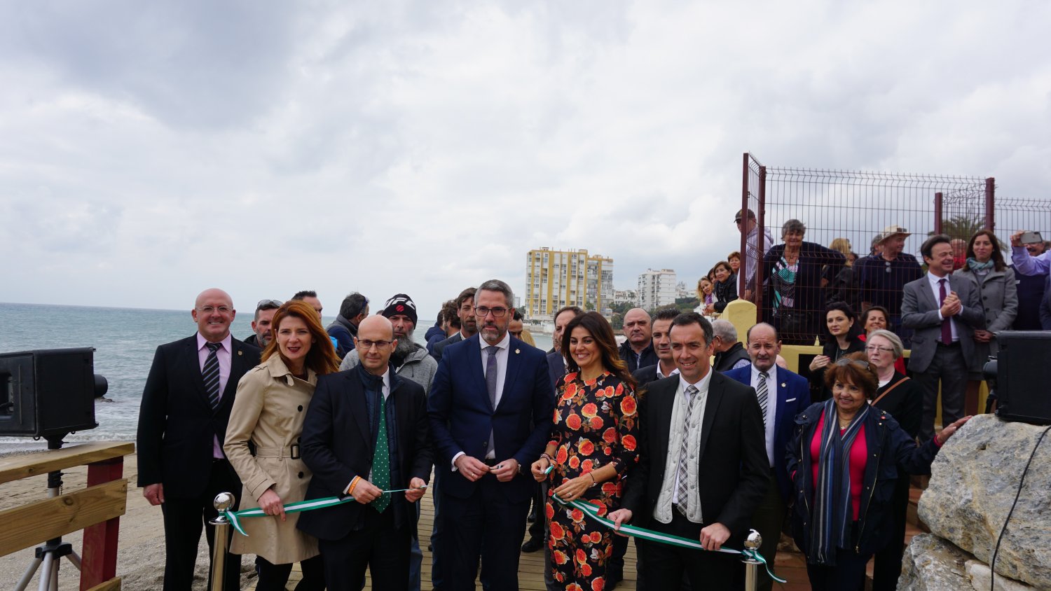 Mijas inaugura la segunda fase de la senda litoral desde los chiringuitos El Capricho a El Juncal