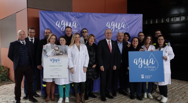 El Ayuntamiento presenta la marca 'Agua de Málaga'