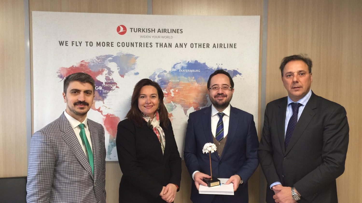 El Ayuntamiento valora positivamente el compromiso de Turkish Airlines