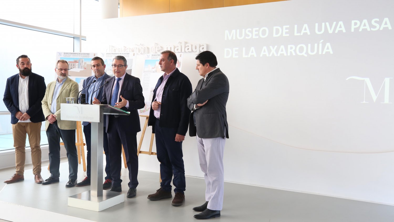 La Diputación impulsa la construcción del Museo de la Pasa en Almáchar