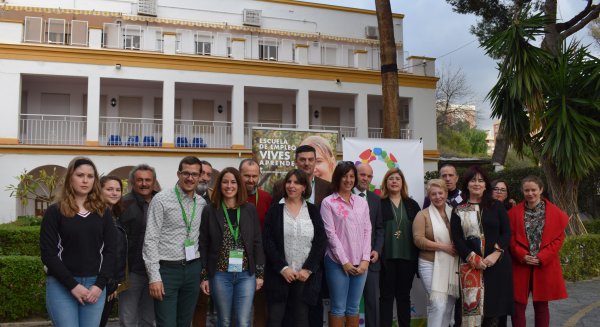 Vive Aprende forma a través de La Noria a medio centenar de personas desempleadas