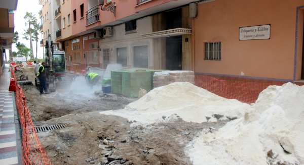 Estepona inicia las obras de remodelación del Pasaje Victoria en el entorno de la calle San Roque