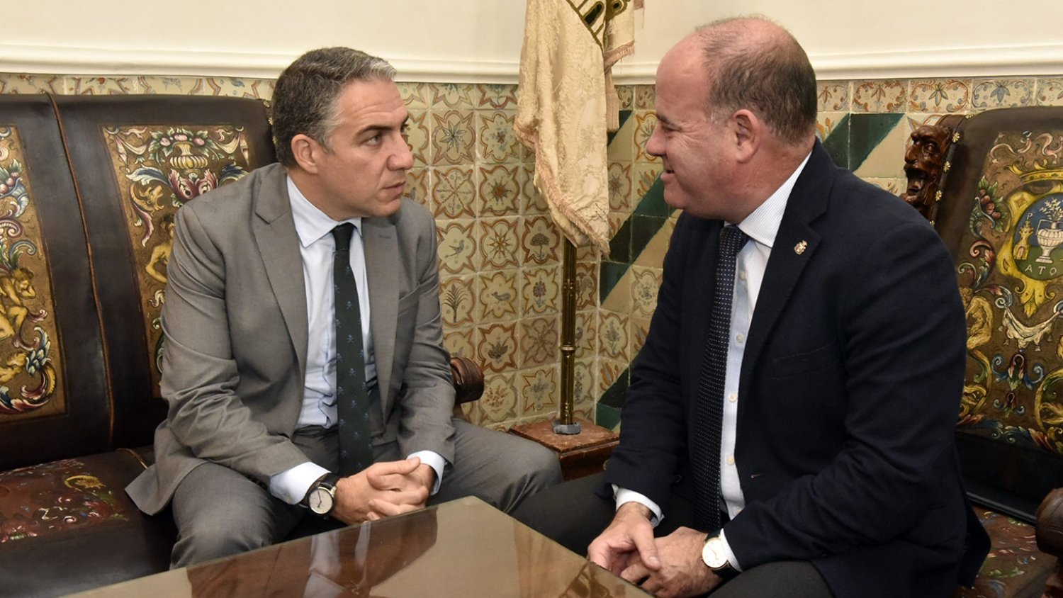 El Consejero de Presidencia y Portavoz del Gobierno de la Junta de Andalucía visita Antequera