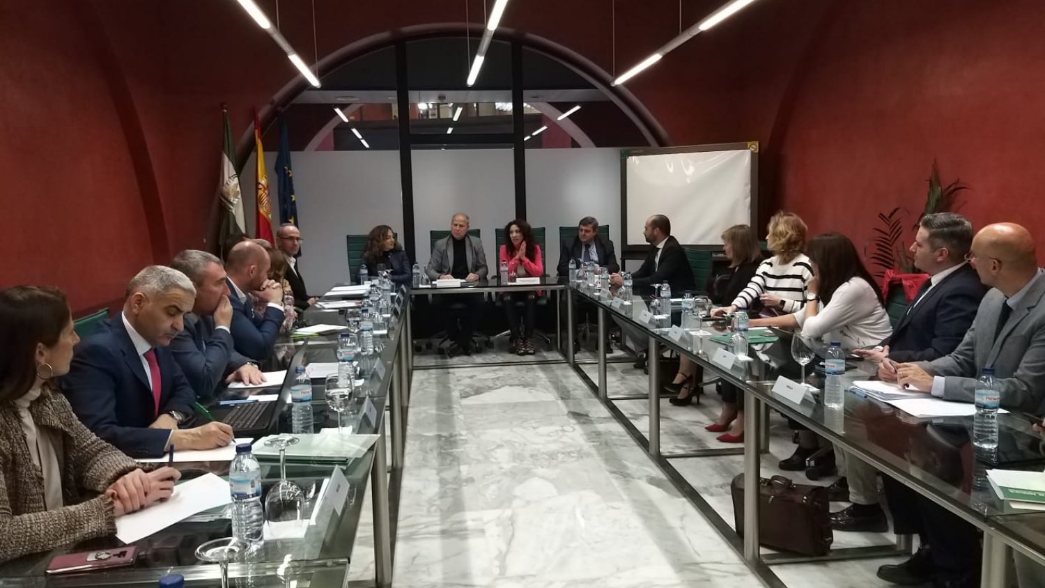 Imbroda y Ruiz abordan con los delegados el impulso de las líneas estratégicas de Educación e Igualdad