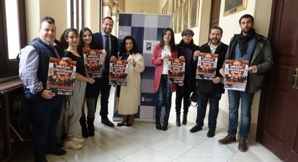 Comediantes malagueños teatro representa 'Una cita con Chejov' en la Caja Blanca